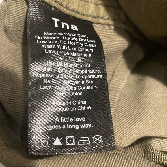 TNA Sz S Aritzia Cargo Camo Pants with Many  Pockets Jogger Style - Picture 5 of 15